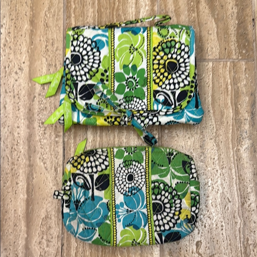 Vera Bradley Limes Up Cosmetic Bag Toiletry Set